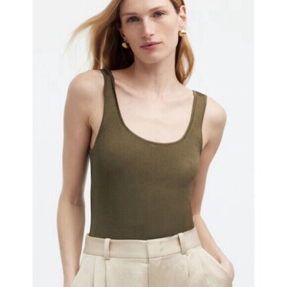 Madewell Tops - Madewell‎ Scoop Neck Sweater Tank in Worn Olive Size Large NEW w Defect